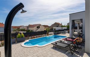 Gorgeous Home In Posedarje 