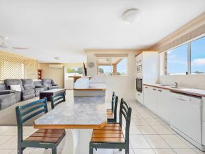 Coastal Comforts with Pumicestone Passage Views