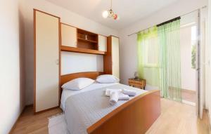 Amazing Apartment In Omis With Wifi