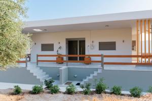 Sunset Dreams Spyros