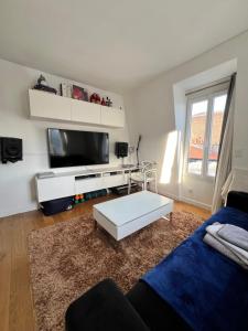 Cosy 2 Person Studio - Near Eiffel Tower