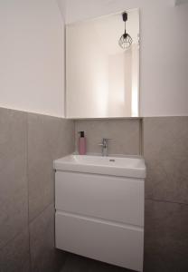 roomspoznan pl - Pokoje Rybaki 29 - 24h self check-in