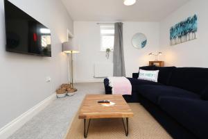 Modern 3 Bed - M4 ACCESS - Wi-Fi