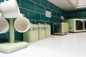 Modern 3 Bed - M4 ACCESS - Wi-Fi