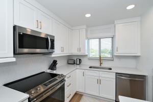 Crescent Royale Condominiums 304