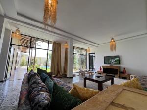 Villa familiale, piscine privée sans vis-à-vis