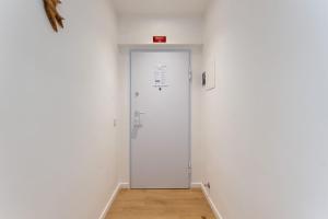 Modern 1BDR with Sea View in Albufeira by LovelyStay