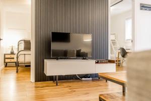 The Landing Pad - Condo in Collingwood