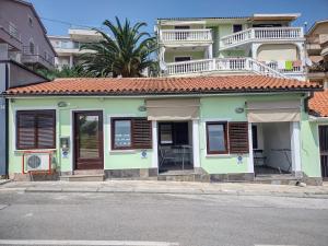 Egidio Gigi Bellich holiday apartments family houses