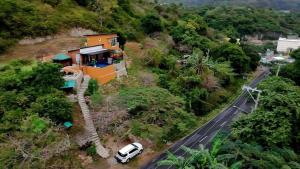 Barneys Pointe Beach House, Batangas City