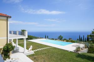 Villa Cipressa Luxe - Pool, parking, and tennis