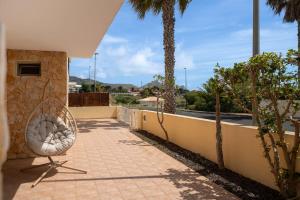 Moradia Felicidade Rocha PXO by An Island Apart