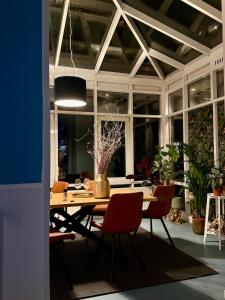 Luxury 5BR City Villa - Chic & Spacious - Families