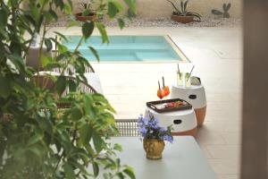 Luxury Double Room with Patio and Bath room in Borgo Sentinella