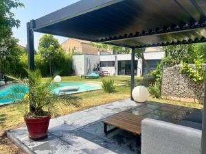 Maison moderne Avignon pour 6 pers Piscine privée