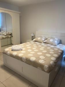 Moderne 3 Pièces proche métro et tram