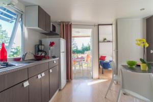 Campings Camping Le Sequoia : photos des chambres