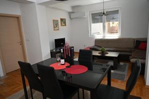 Bros Apartment