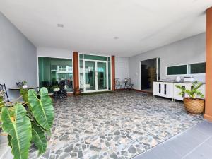 55 Hostel Soi Phetkasem 51