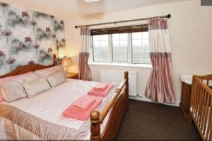 5 Bed House in Boston Lincolnshire- Sleeps 13