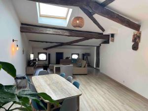 Maisons de vacances Le Colombier Typique & Proche Pistes cyclables : photos des chambres