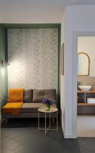 LA CASETTA TRA i LAGHI