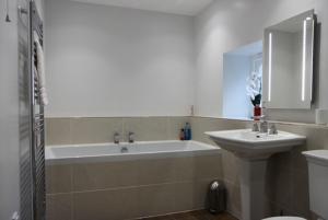 Charming St Davids Cottage with Cathedral Views