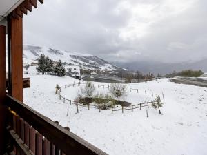 Confortable T23 pour 6 pers. avec balcon et accès ski à Saint-François-Longchamp - FR-1-807-14