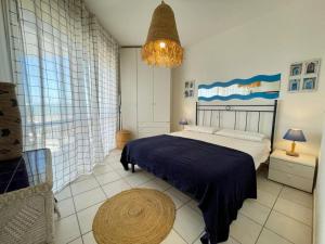 Stunning seafront apartment