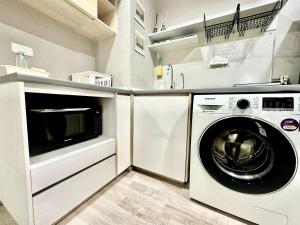 Best room for 4 pax 350m to Airport Rail Ramkhamhaeng Station