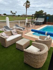 Vista Verde, Luxury Family Front Line Golf, Hot Tub,Pool Table, 8 pers, Caleta de Fuste