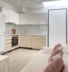 Lovely sea-view apartment