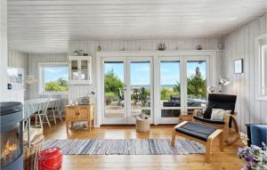 Beautiful Home In Faaborg With Kitchen