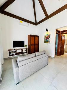 T4 - 2BR Eco Tiny Home Near the Beach by Veritas Pacifica