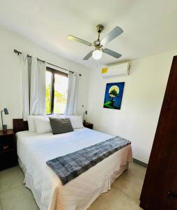 T4 - 2BR Eco Tiny Home Near the Beach by Veritas Pacifica