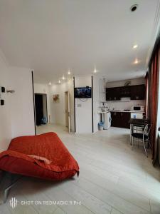 2 кімнатна студія біля ТРЦ Гулівер