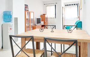 1 Bedroom Lovely Apartment In Vinaroz