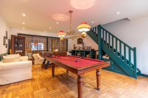 B&B / Chambres d'hotes Chambre Chambord - Piscine interieure - Jacuzzi : photos des chambres