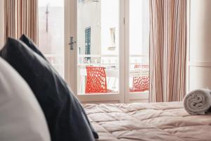 Charming Loft - Central - Steps to the Beach - AC