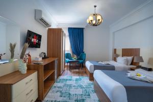 Hayat Pyramids View Hotel