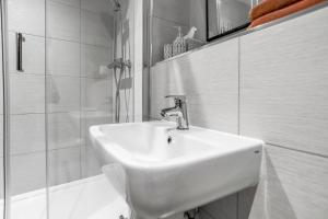 Central Castle House