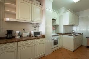 Casa de S Sebastiao by ACasaDasCAsas