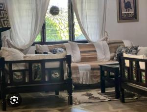 Villa con baobab e piscina