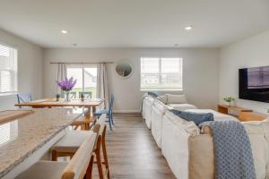 6 Mi to Bethany Beach: Family-Friendly Home!