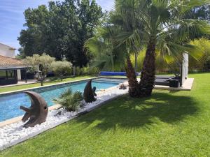 Chamarte villa piscine chauffées jardin clôturé Aix en Provence