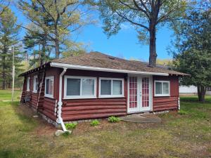 Chappy's Cabin - Cute And Comfy! - 3hvězdičkové hotely ve městě Oscoda