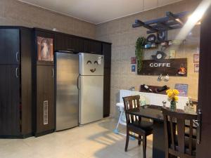 Lauras Stylish Villa