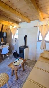 ARIJA Cozy Weekend Cottage