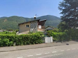 T3 dans villa "Les Douglas"