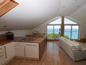 2 Bed in Torquay 51143